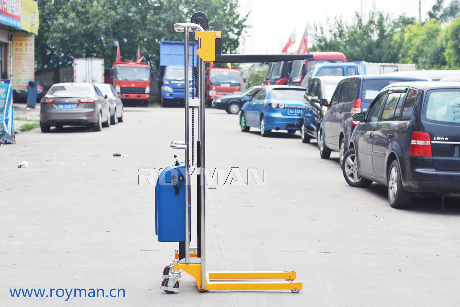 輕型半自動(dòng)堆高車